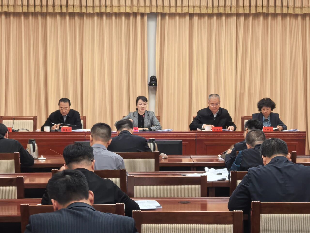 兴安盟委政法委员会召开 2025年第6次全体（扩大）会议