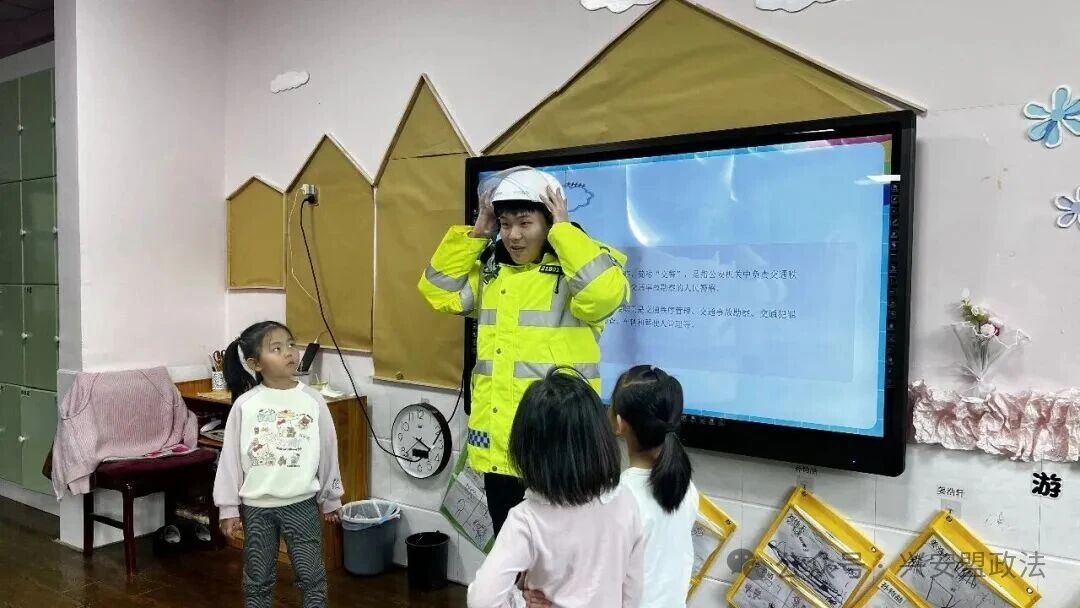兴安盟公安机关交管部门深入学校开展交通安全宣讲活动